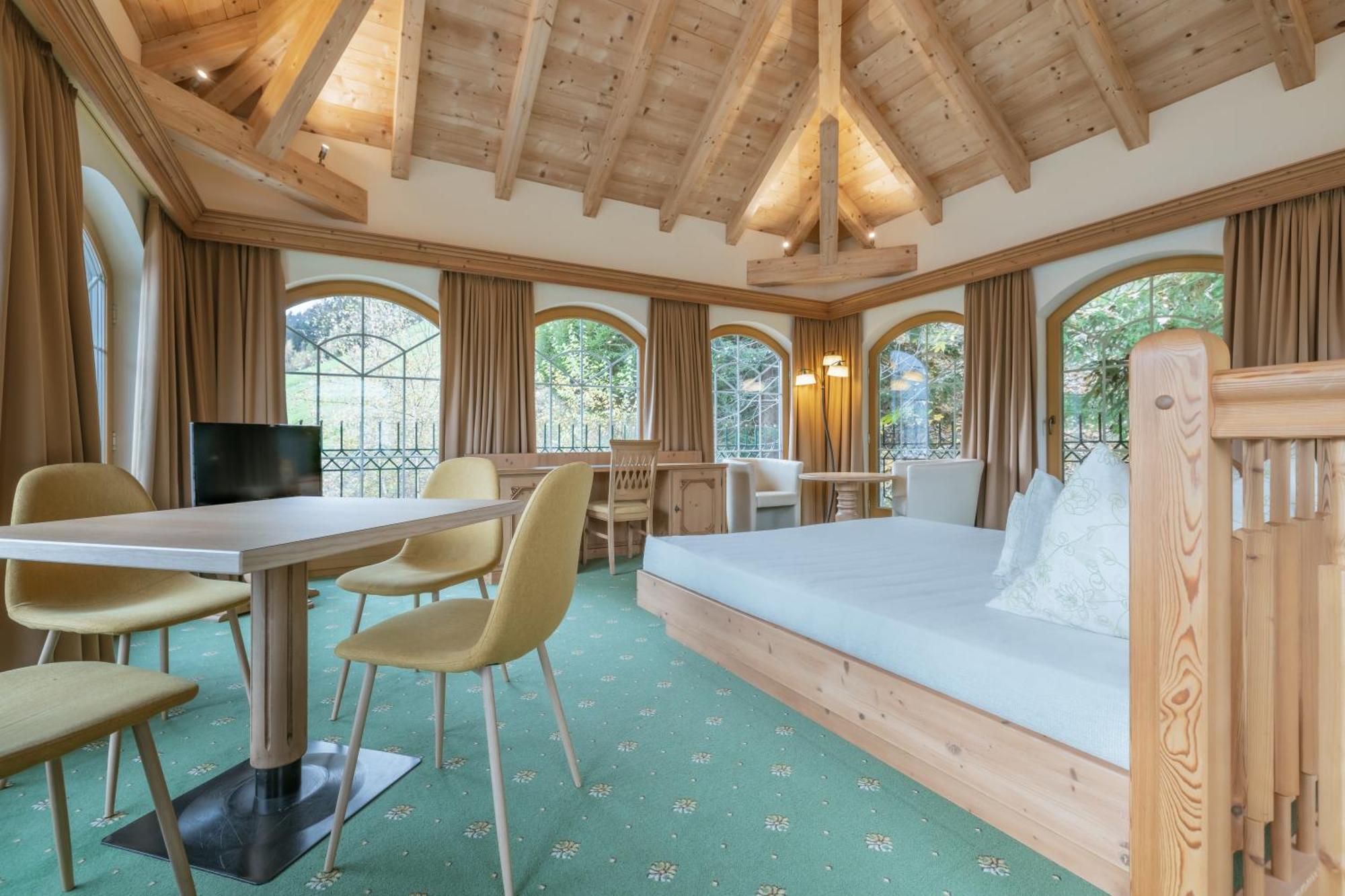 Kerschdorfer - Wohlfuehlhotel Garni - Adults Only Kaltenbach Luaran gambar