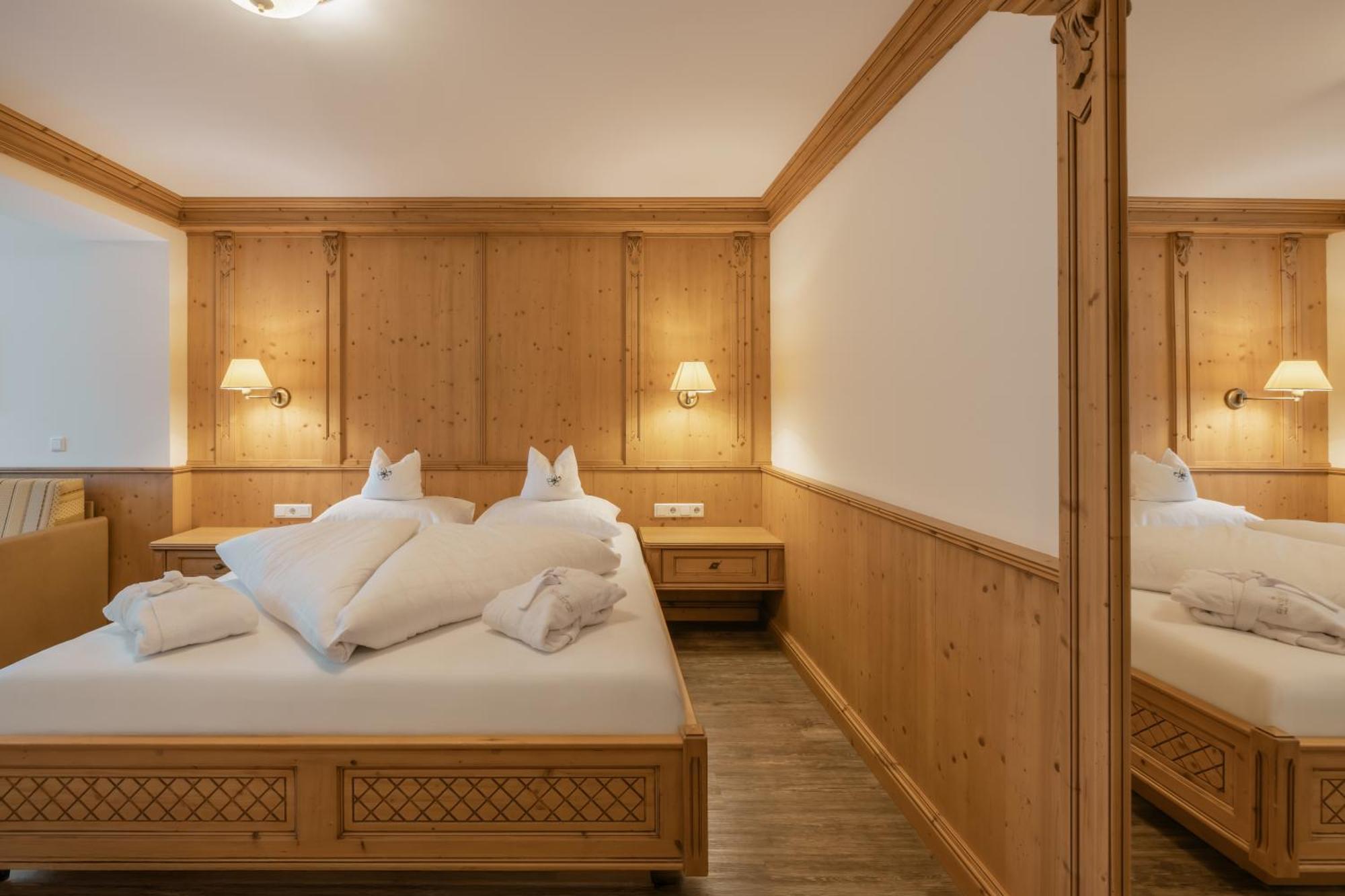 Kerschdorfer - Wohlfuehlhotel Garni - Adults Only Kaltenbach Luaran gambar