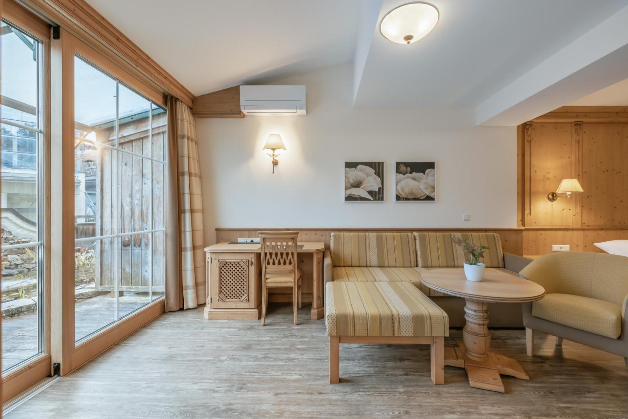Kerschdorfer - Wohlfuehlhotel Garni - Adults Only Kaltenbach Luaran gambar