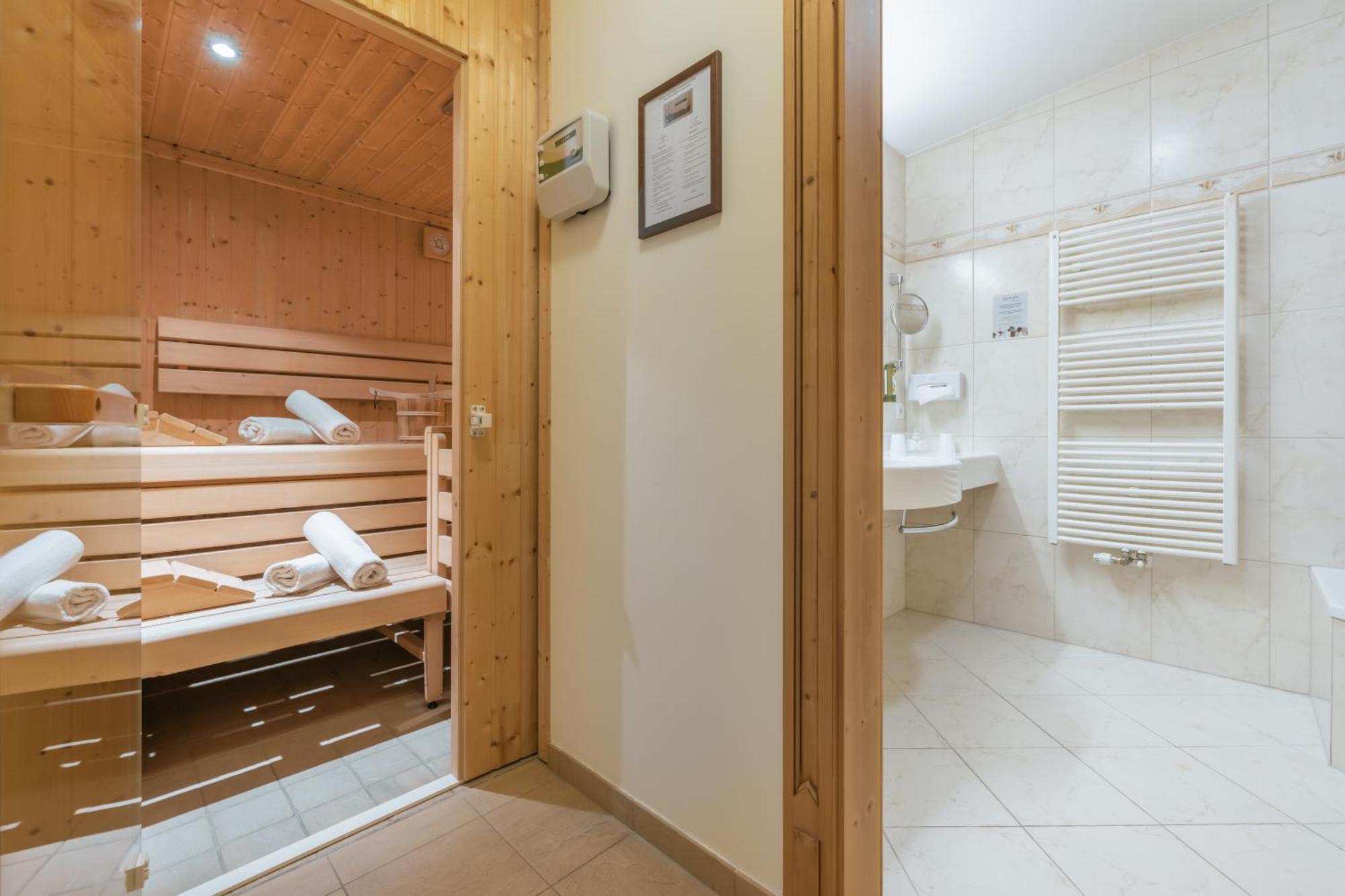 Kerschdorfer - Wohlfuehlhotel Garni - Adults Only Kaltenbach Luaran gambar