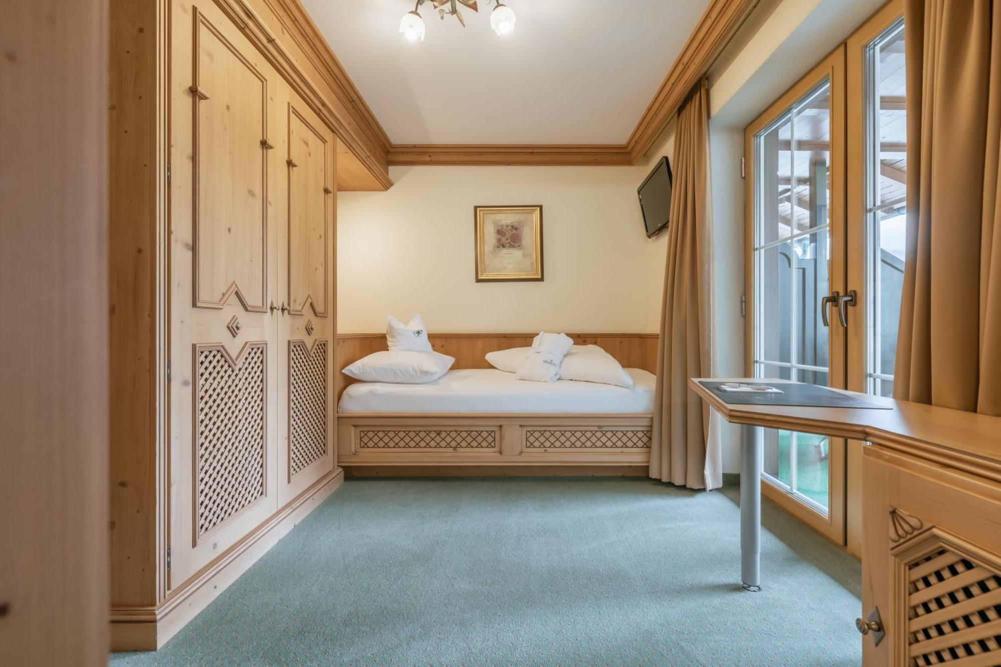 Kerschdorfer - Wohlfuehlhotel Garni - Adults Only Kaltenbach Luaran gambar