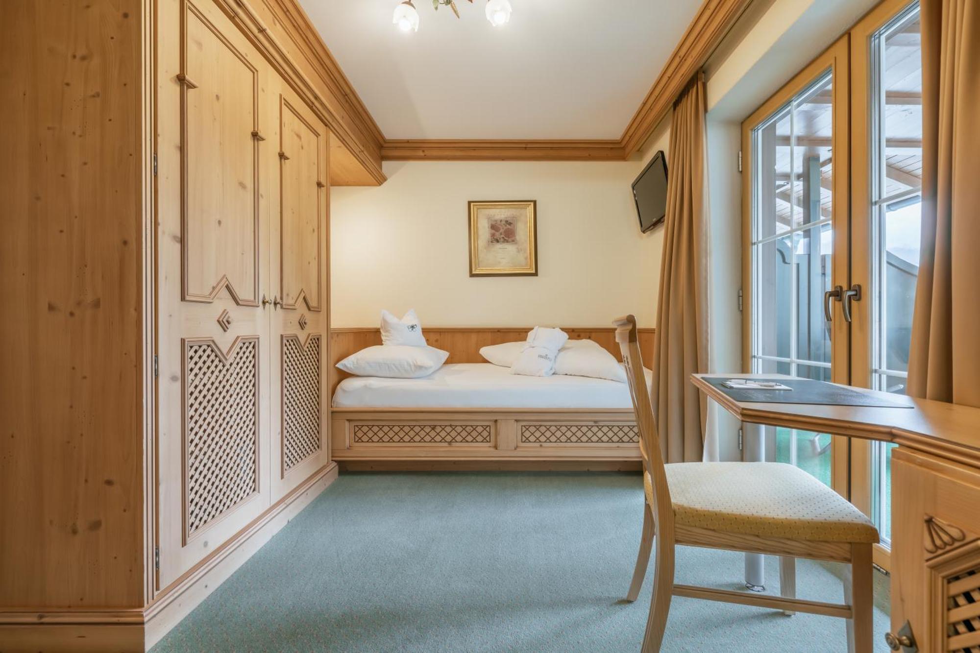 Kerschdorfer - Wohlfuehlhotel Garni - Adults Only Kaltenbach Luaran gambar